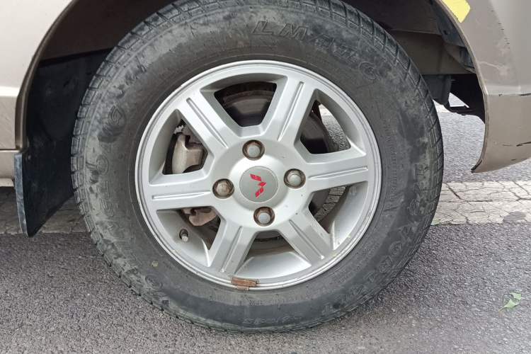 Used Wuling Rongguang 2014 1.5L S Standard Version