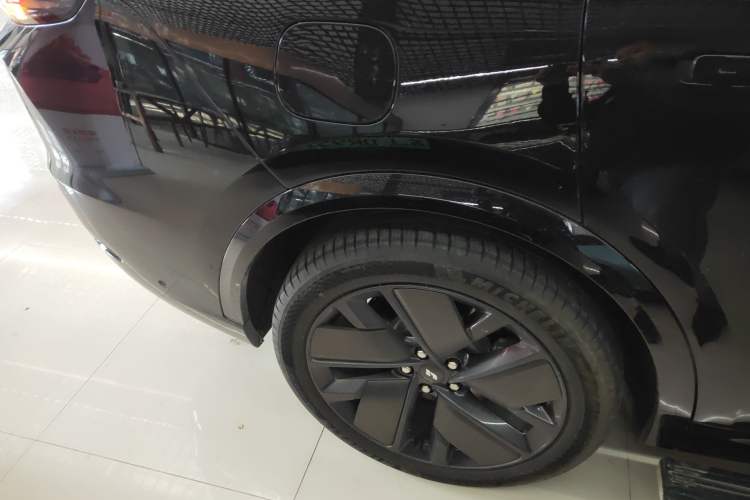 Used Li Auto L9 2025 Ultra Smart Refreshed Edition Exterior 8