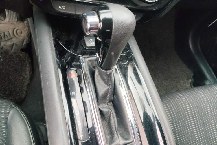 Used Honda Vezel 2015 1.8L CVT 2WD Elite Model