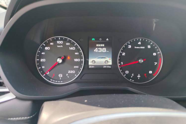 Used Roewe i5 2020 1.5L Manual 4G Connect Luxury Edition Odometer Close Up