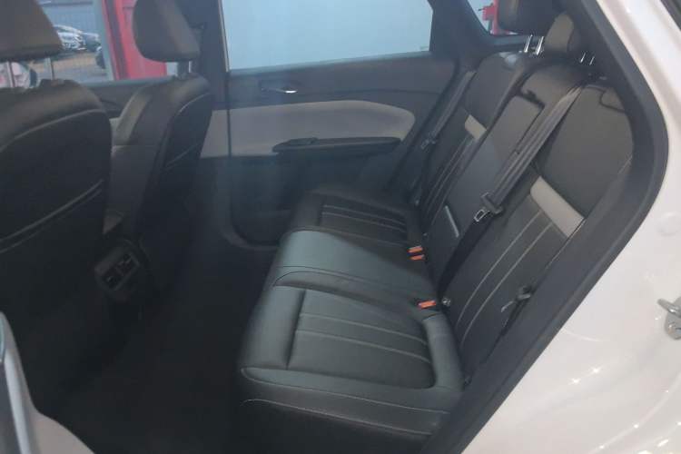 Used Venucia VX6 2025 Large Flat-Layout 520 Pro
