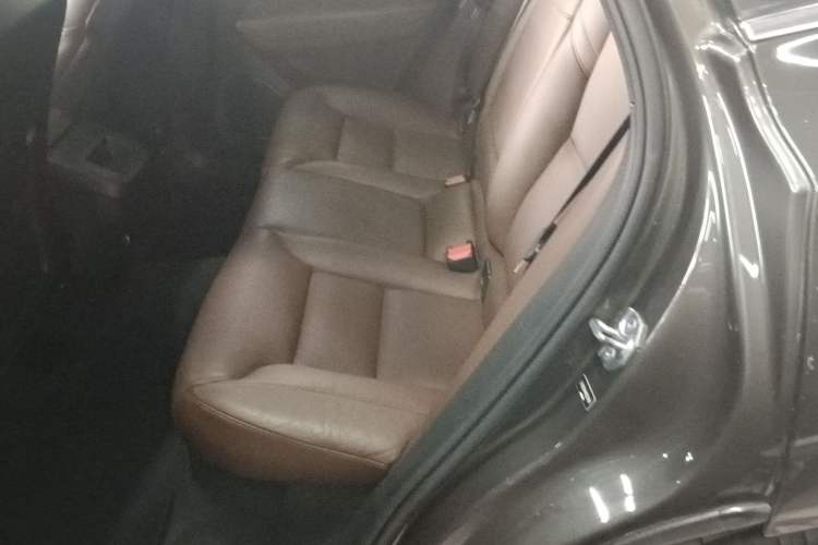 Used Volvo XC60 2019 T5 4x4 Smart Edition China V Standard Left Rear Seat