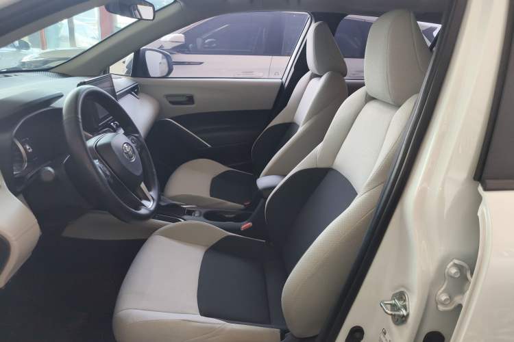 Used Toyota FRONTLANDER 2022 2.0L CVT Leading Edition
