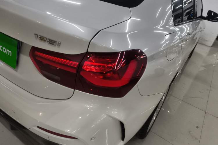 Used BMW 1 Series 2023 120i M Sport Night Edition Exterior 3