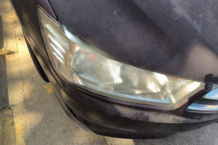 Used Citroen C-Quatre 2014 VTS Version 1.6L Manual - Premium Model Right Front Headlight