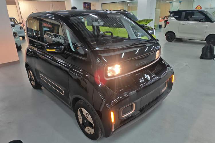 Used Baojun KiWi EV 2022 Designer Lite Edition Ternary Lithium Exterior 1