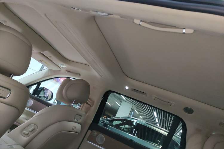 Used Hima AITO M9 2025 Extended-Range Ultra Version 52 kWh 6-Seater Headliner