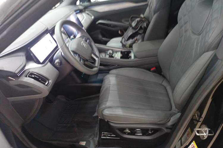 Used BYD Song L EV 2025 Intelligent Driving Version 662 km LiDAR Excellence Edition