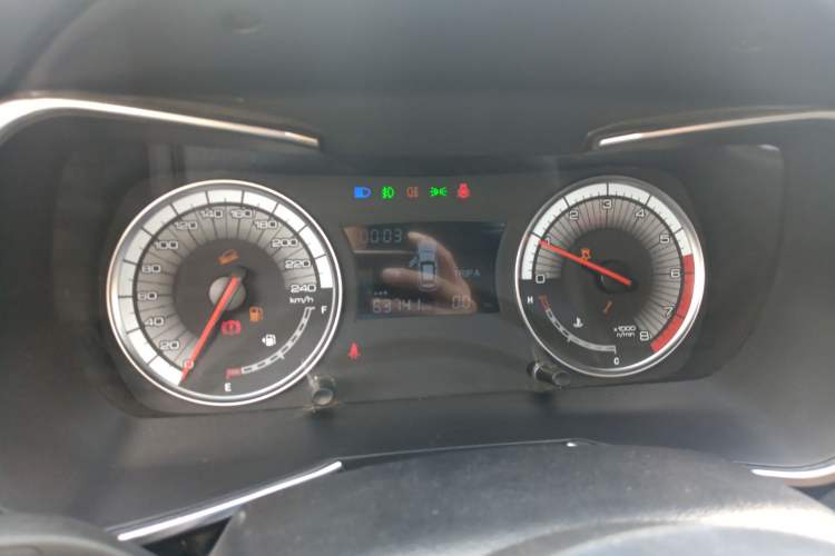 Used Zotye T500 2018 1.5T Manual Luxury Model Instrument Cluster