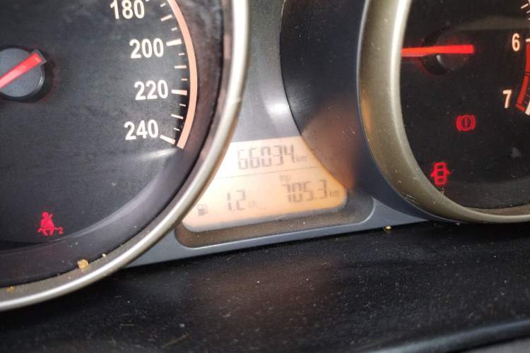 Used Brilliance H330 2013 1.5L Automatic Luxury Model
