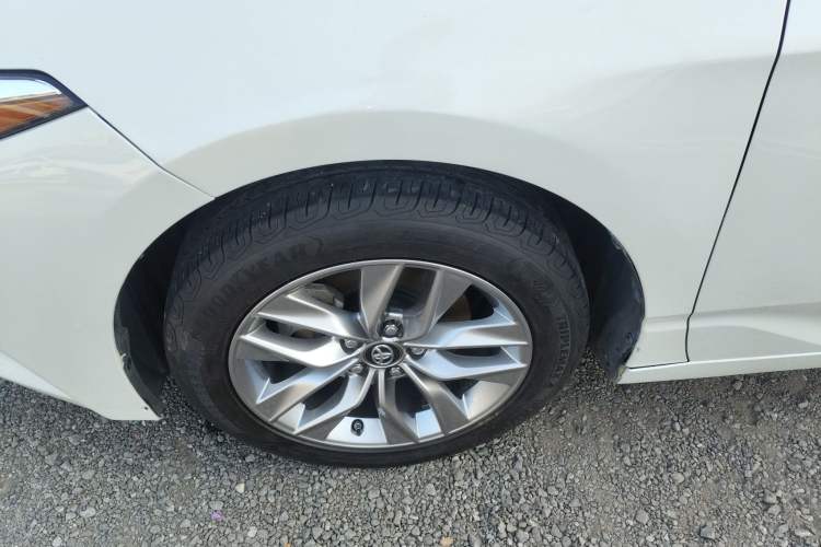 Used Toyota Avalon 2019 2.0L Luxury Edition China VI Standard
