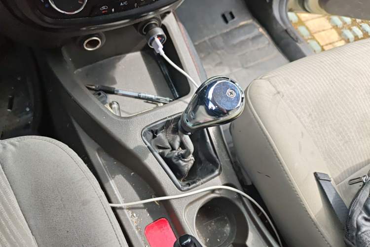 Used Wuling Rongguang V 2018 1.5L Standard Version Gear Lever