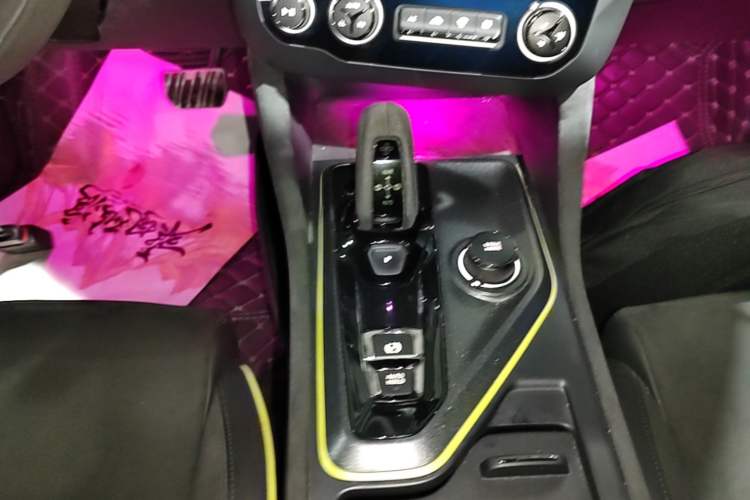 Used Lynk & Co 03 2020 03+ 2.0TD Automatic Performance Package Edition Gear Lever