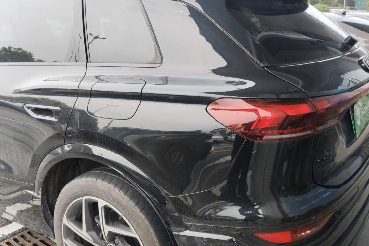 Used Audi Q6L e-tron 2026 First Launch Navigation Edition Rear Left 45 Deg