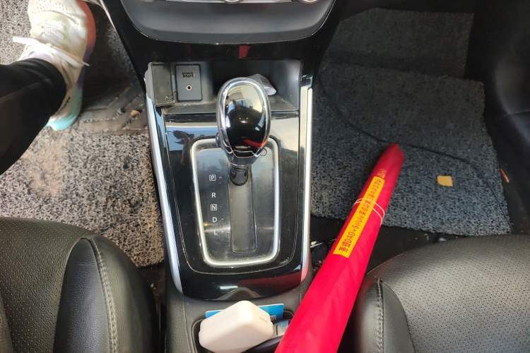 Used Nissan Sylphy 2016 1.6 XL CVT Deluxe Edition Gear Lever