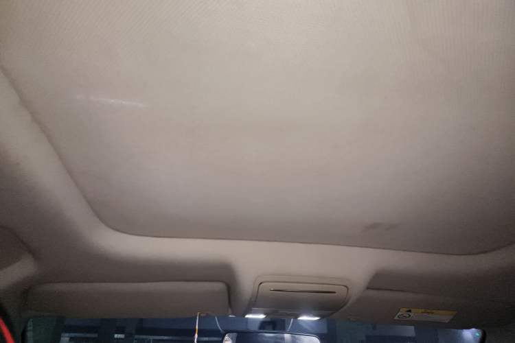 Used BORGWARD BX5 2017 20TGDI Automatic Two-Wheel Drive Pioneer Edition Headliner