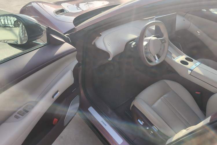 Used Xiaomi Auto YU7 2025 Ultra-Long Range High-Performance All-Wheel-Drive Max Edition
