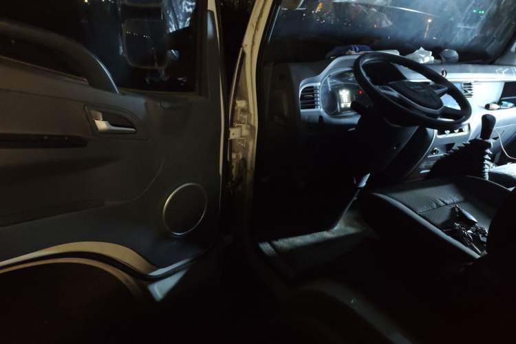 Used JAC Group Ruiling 
