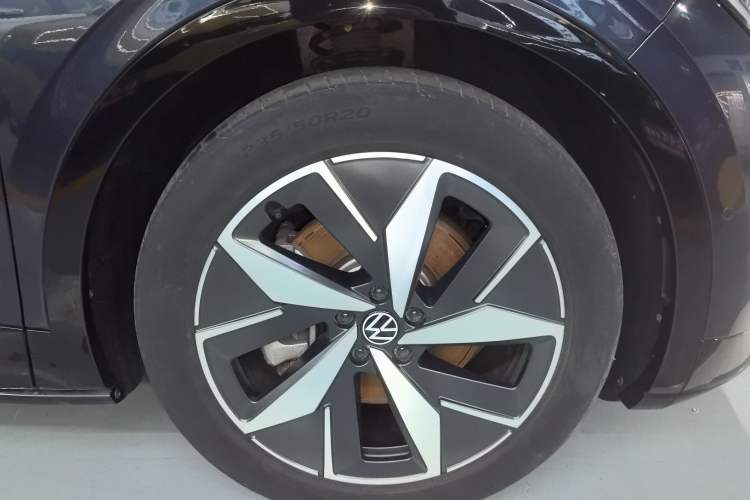 Used Volkswagen ID.4 CROZZ 2022 Long-Range Lite PRO Edition Right Rear Wheel Hub