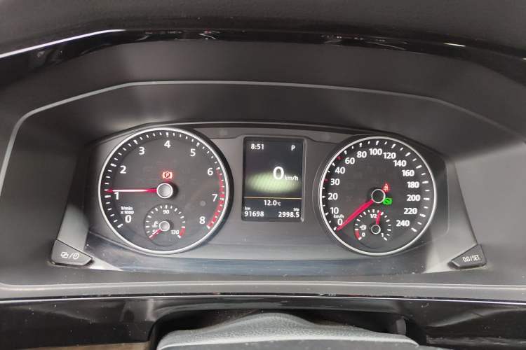 Used Volkswagen Multivan 2018 2.0 TSI Two-Wheel-Drive Luxury Edition 7 Seats
