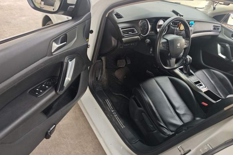 Used Peugeot 408 2018 350THP Automatic Luxury Edition Driver Seat