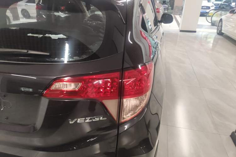 Used Honda Vezel 2016 1.8L CVT Front-Wheel Drive Pioneer Edition Right Rear Taillight