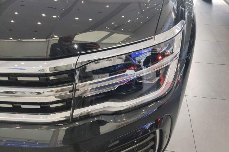 Used Volkswagen Teramont X 2024 380TSI Four-Wheel Drive Prestige Luxury Edition Left Front Headlight