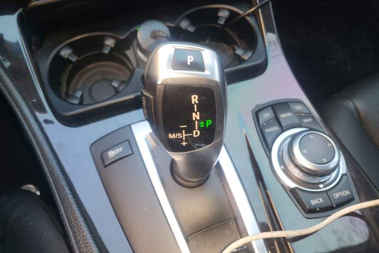 Used BMW 5 Series 2012 523Li Leading Model Gear Lever