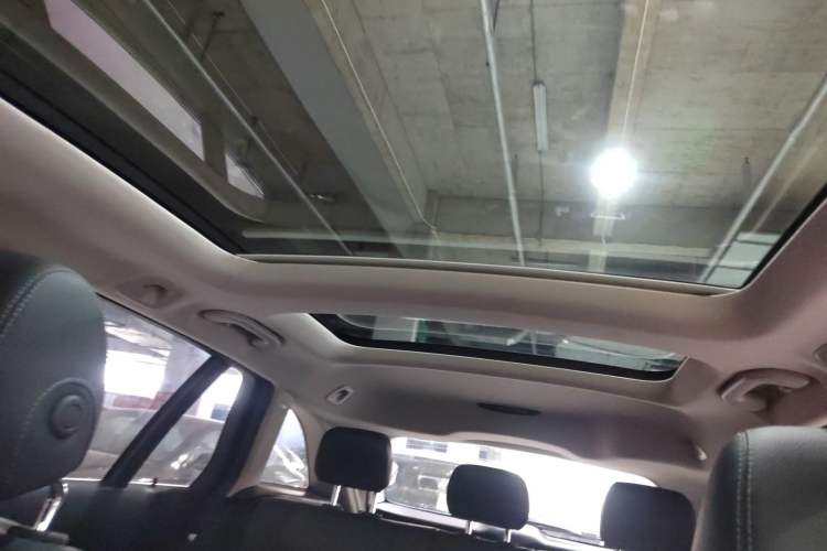 Used Mercedes-Benz C-Class 2018 C 200 Estate Headliner