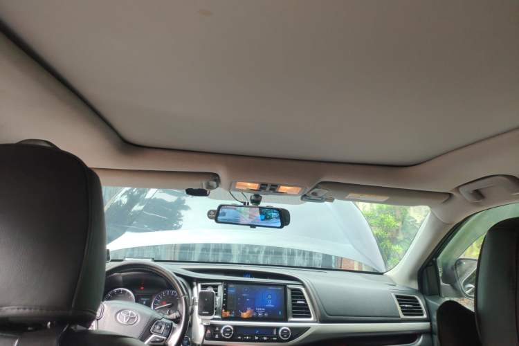 Used Toyota Highlander 2015 2.0T Four-Wheel Drive Luxury Edition 7-Seater Headliner