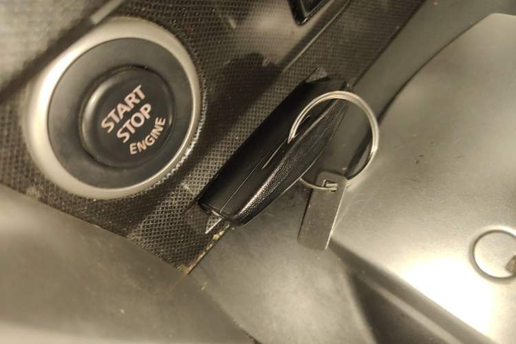 Used Renault Koleos 2014 Revised Version 2.5L Two-Wheel Drive Urban Edition
