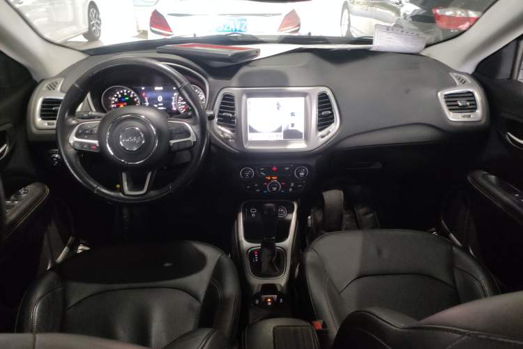 Used Jeep Compass 2017 200T Automatic Family Edition