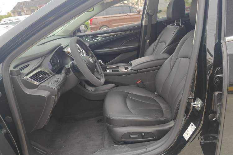 Used Buick LaCrosse 2022 652T Luxury Version
