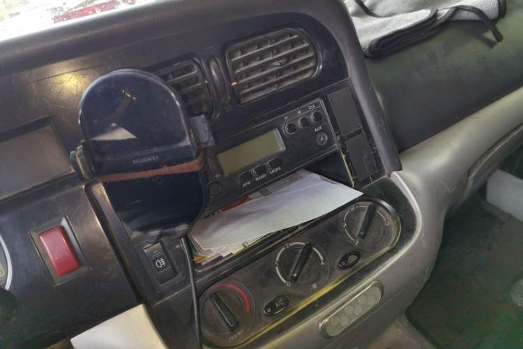 Used Jinbei Hiace 2014 2.0L 5th Generation Kuaiyunwang Business Version 4G19 Audio And AC Panel