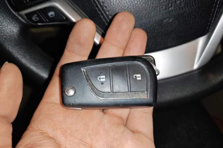 Used Toyota Highlander 2015 2.0T Two-Wheel Drive Elite Edition 7 Seats