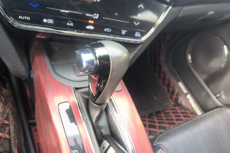 Used Honda XR-V 2015 1.8L VTi CVT Luxury Edition
