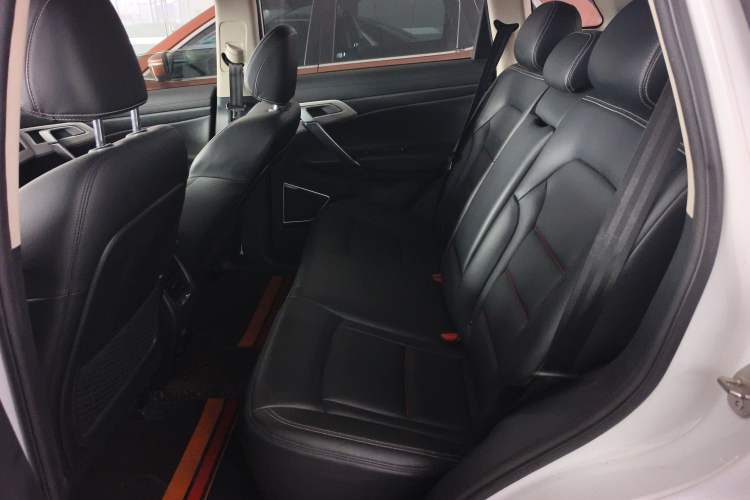 Used Geely Auto Emgrand X7 Sport 2020 1.8TD DCT Two-Wheel Drive Smart Connect 4G-Enabled Version