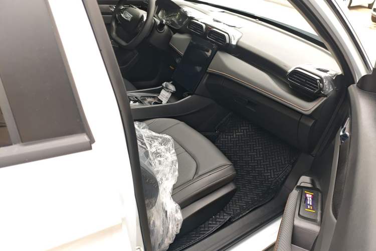 Used Dongfeng Aeolus Yixuan 2025 1.5L Automatic Luxury Version