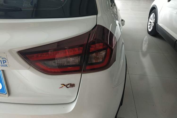 Used Geely Auto Vision X3 2020 1.5L CVT Luxury Model
