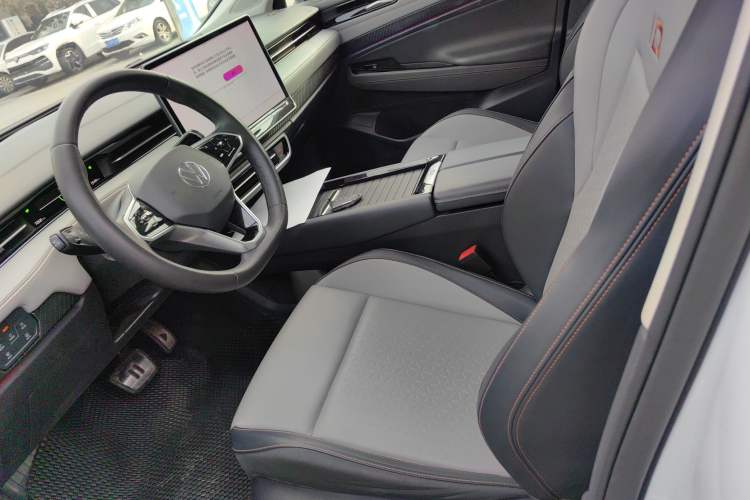 Used Volkswagen ID.7 VIZZION 2024 AIR model
