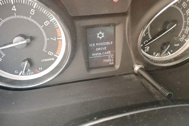 Used Suzuki Kizashi 2011 2.4L Two-Wheel Drive Manual Standard Edition