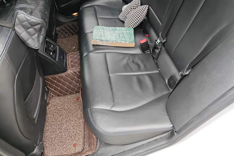 Used BMW 3 Series 2018 320i M Sport Package
