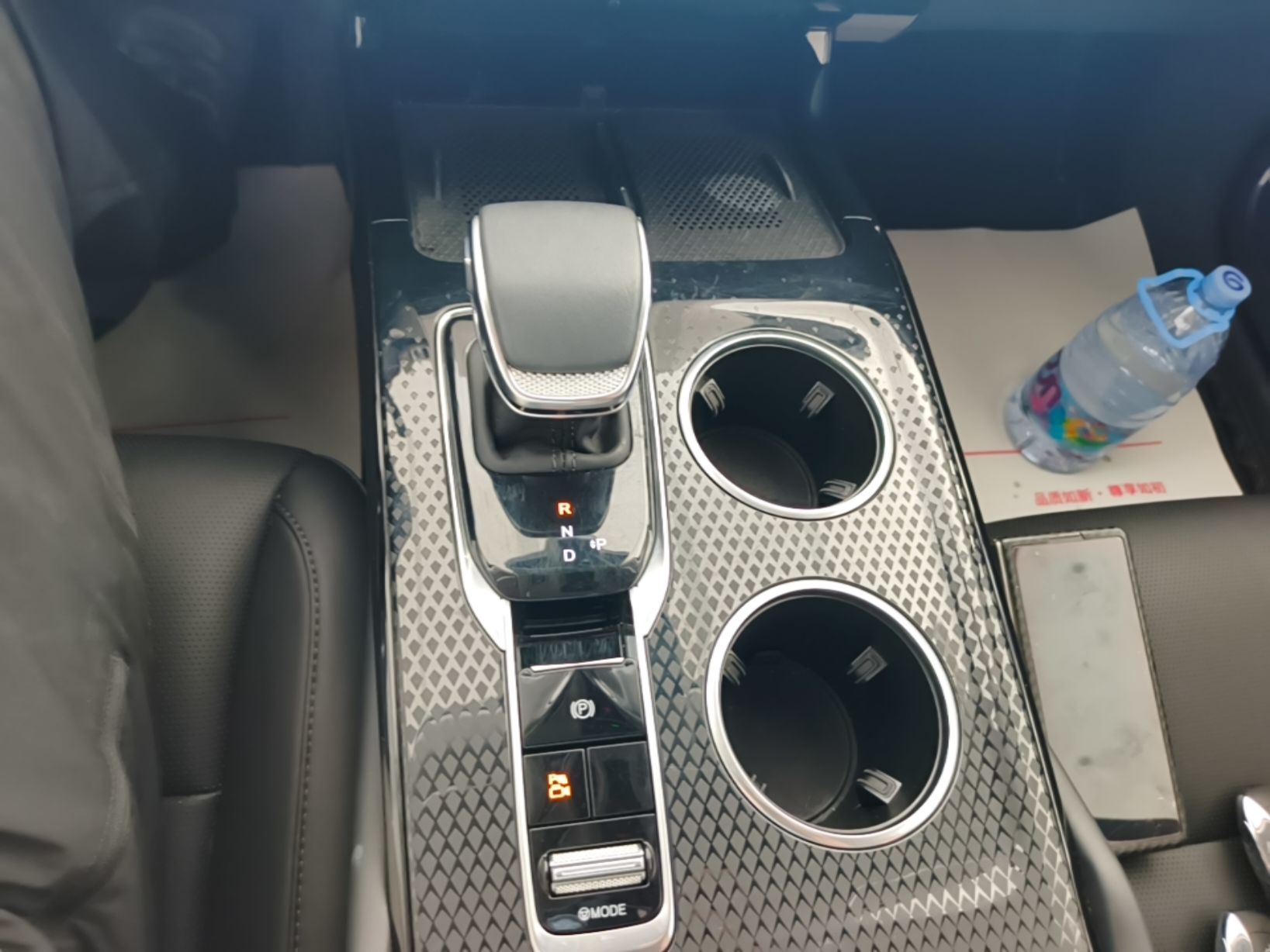 Hongqi HS3 PHEV 2025 Model 117km Jingwei Edition — снимка 16