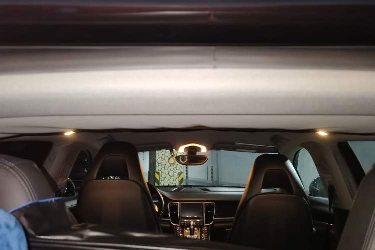 Used Porsche Panamera 2014 Panamera 4 3.0T Headliner