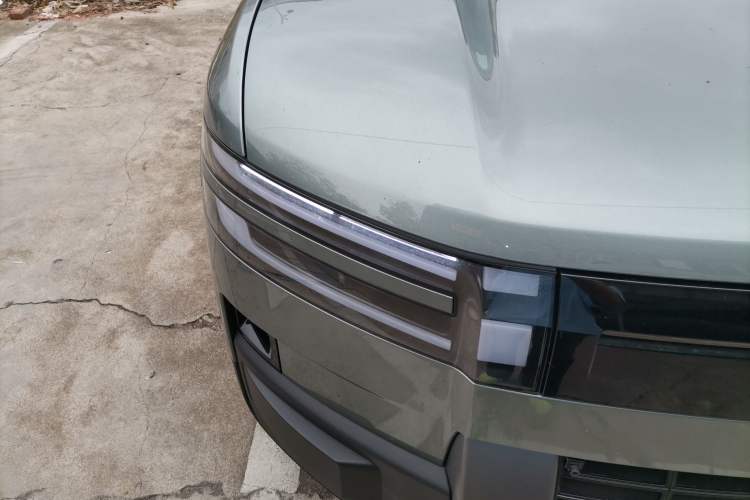 Used Formula Leopard Tai 7 2025 Model 190 km Four-Wheel Drive Ultra Edition Right Front Headlight