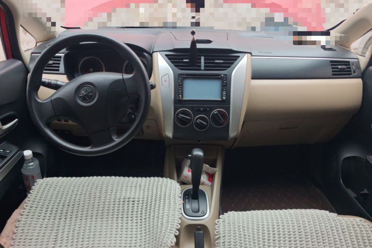 Used Venucia R50 2012 1.6L Automatic Prestige Edition