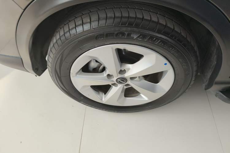 Used Nissan Qashqai 2023 Classic 2.0L CVT XV Comfort Edition Left Front Wheel Hub