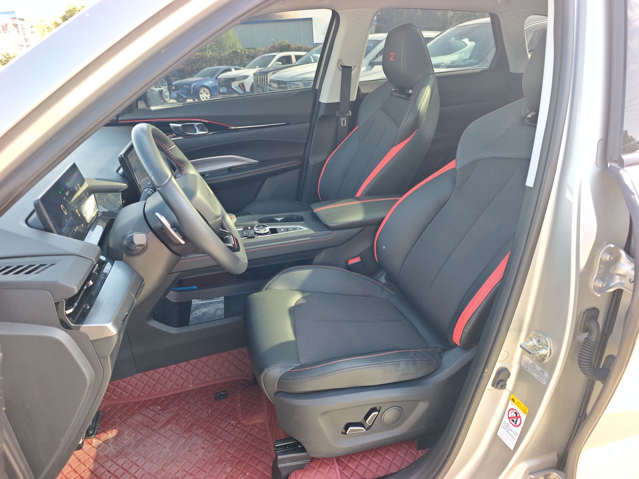 المقاعد الأمامية داخل السيارة