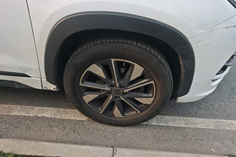 Used EXEED Zhuifeng 2022 Chasing the Waves Edition 1.5T CVT Wind-Chasing Edition Right Front Wheel Hub