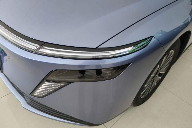 Used Nissan N6 2026 Model 180 Max
